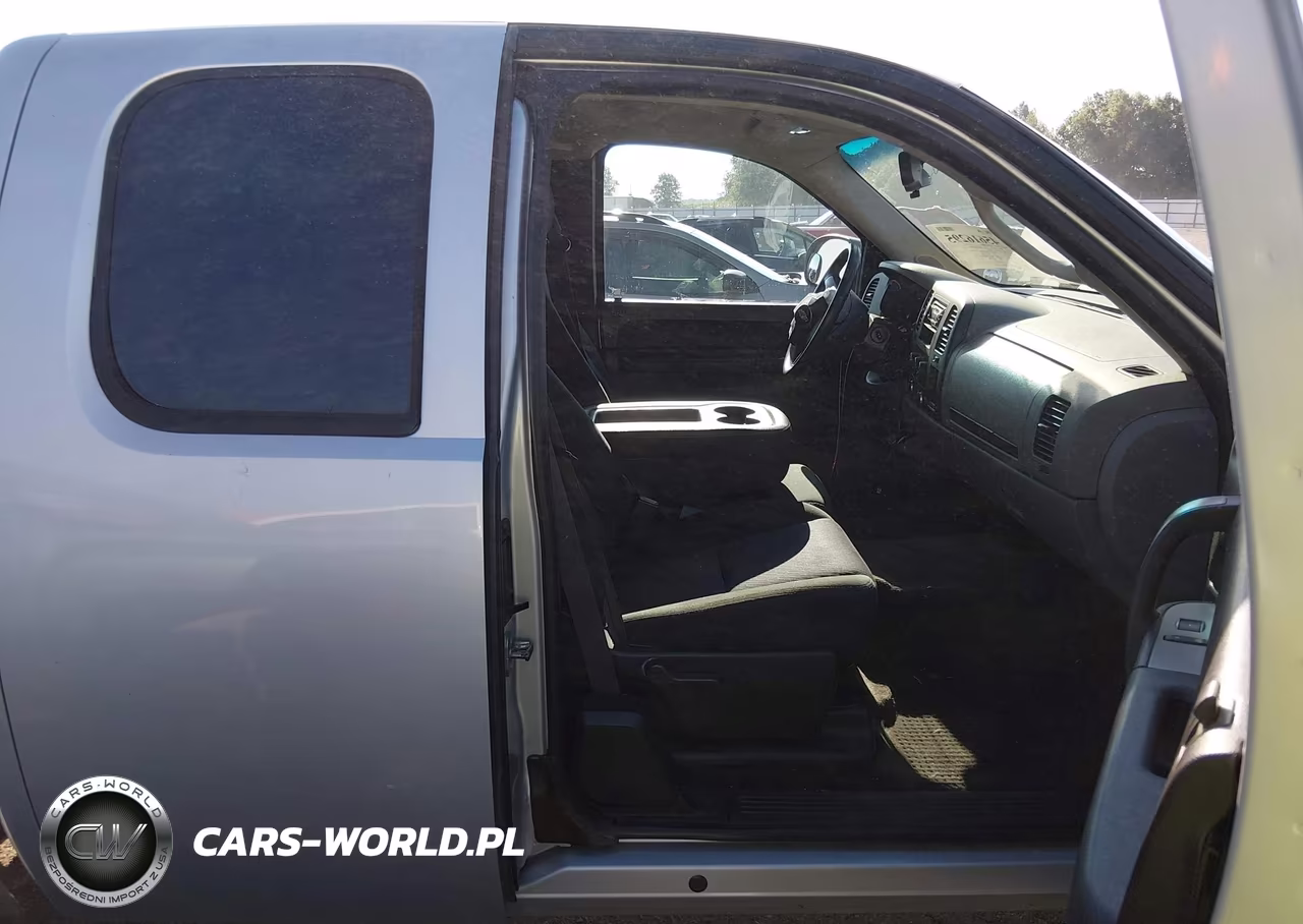 2011 Chevrolet Silverado 1500 Ls VIN:1GCRCREA5BZ428102 - 5