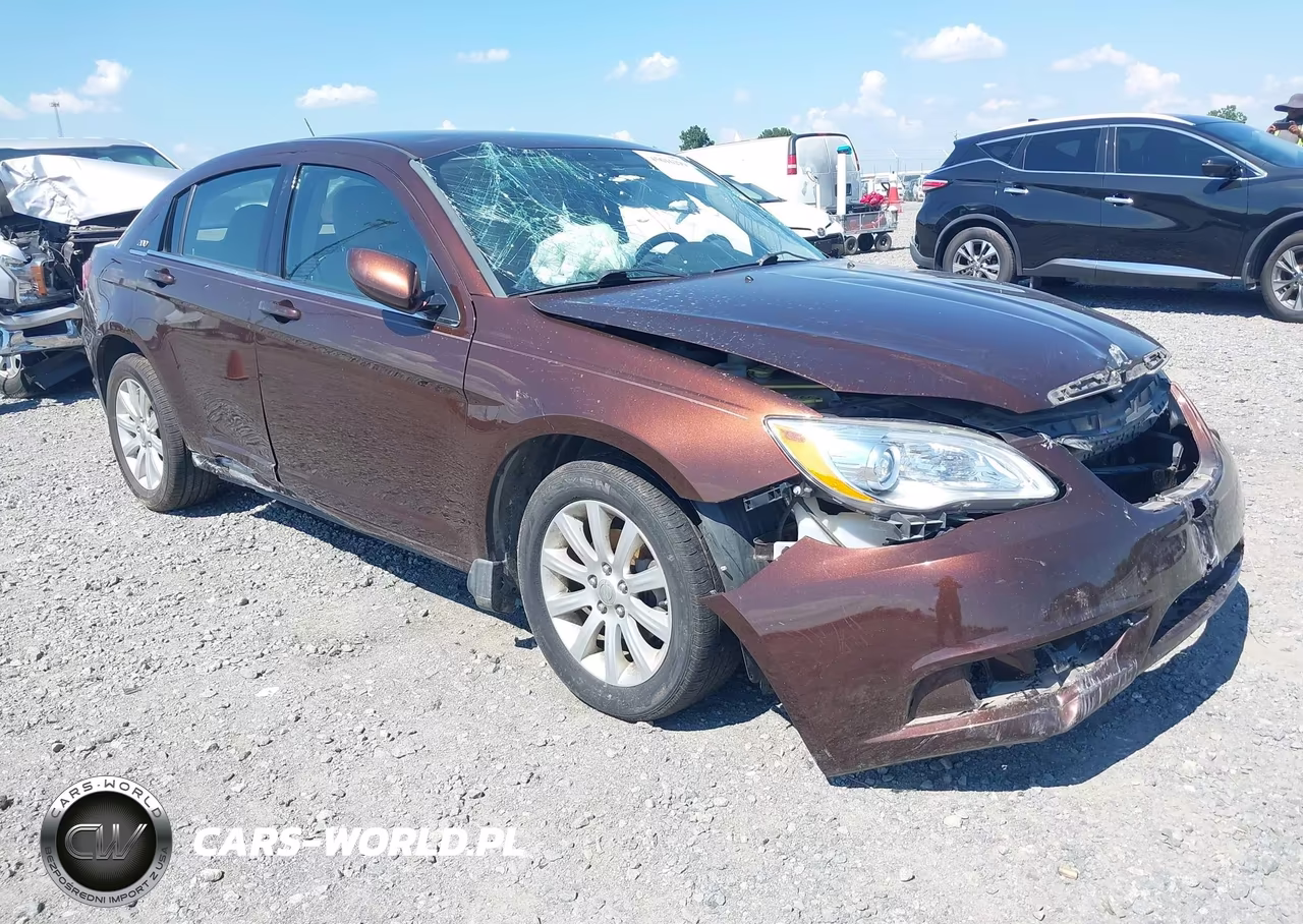 2013 Chrysler 200 Touring – zdjęcie 1 z 16