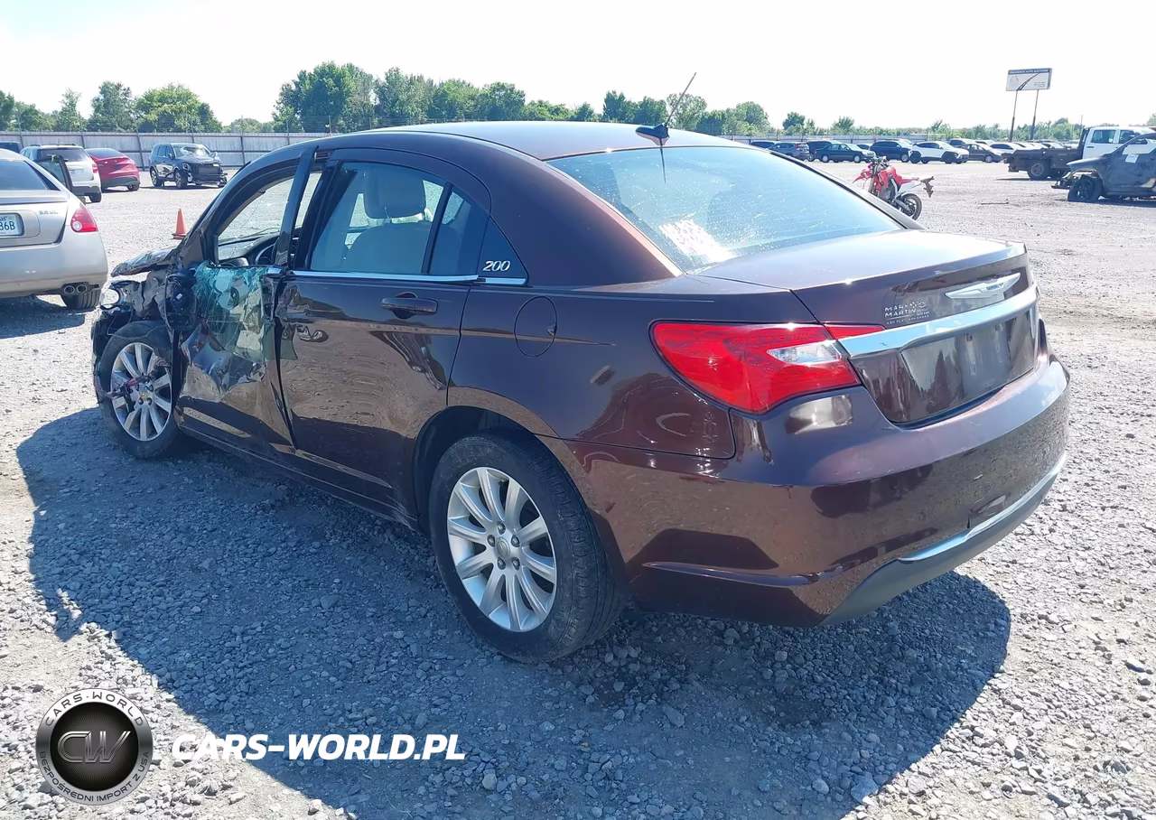 2013 Chrysler 200 Touring VIN:1C3CCBBB7DN546533 - 3