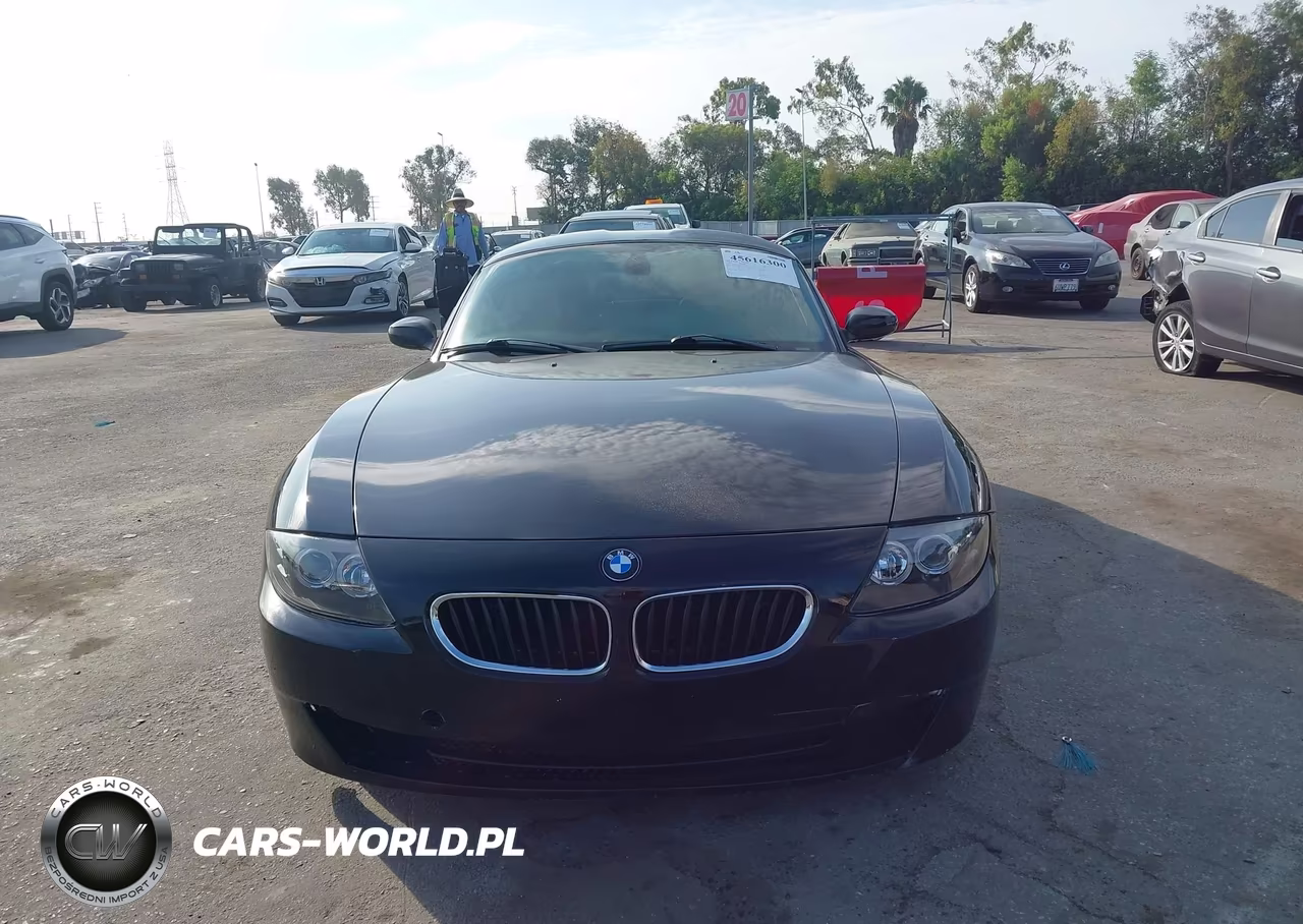 2007 BMW Z4 3.0Si VIN:4USDU53557LF77803 - 12