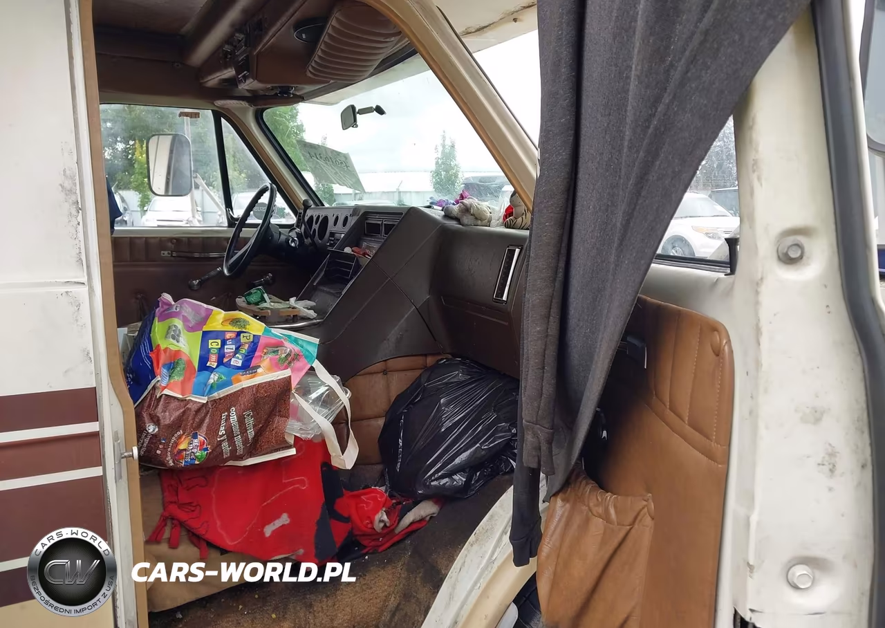 1984 Chevrolet G30 VIN:2GBJG31M4E4176793 - 7