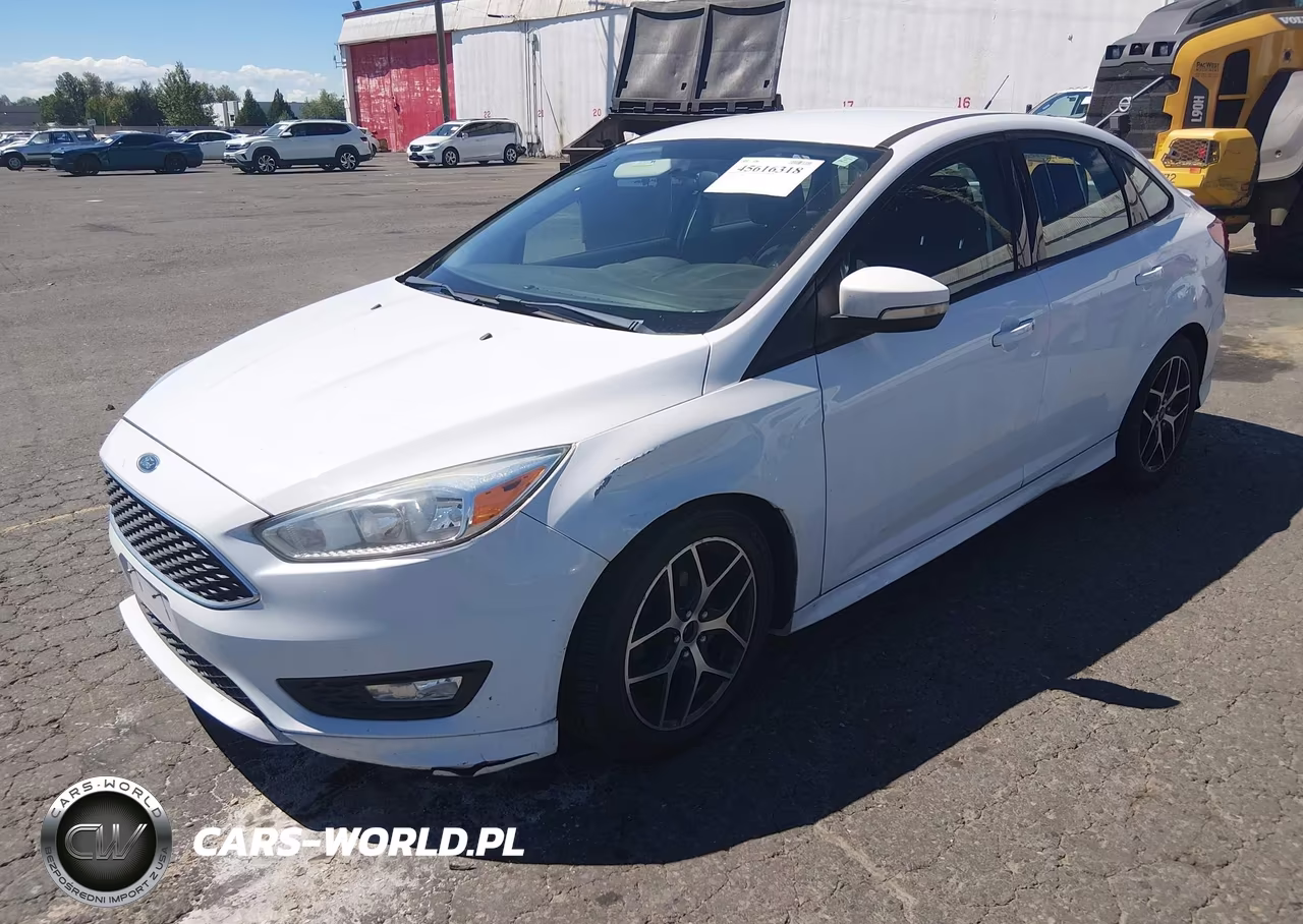 2015 Ford Focus Se VIN:1FADP3F26FL368915 - 2