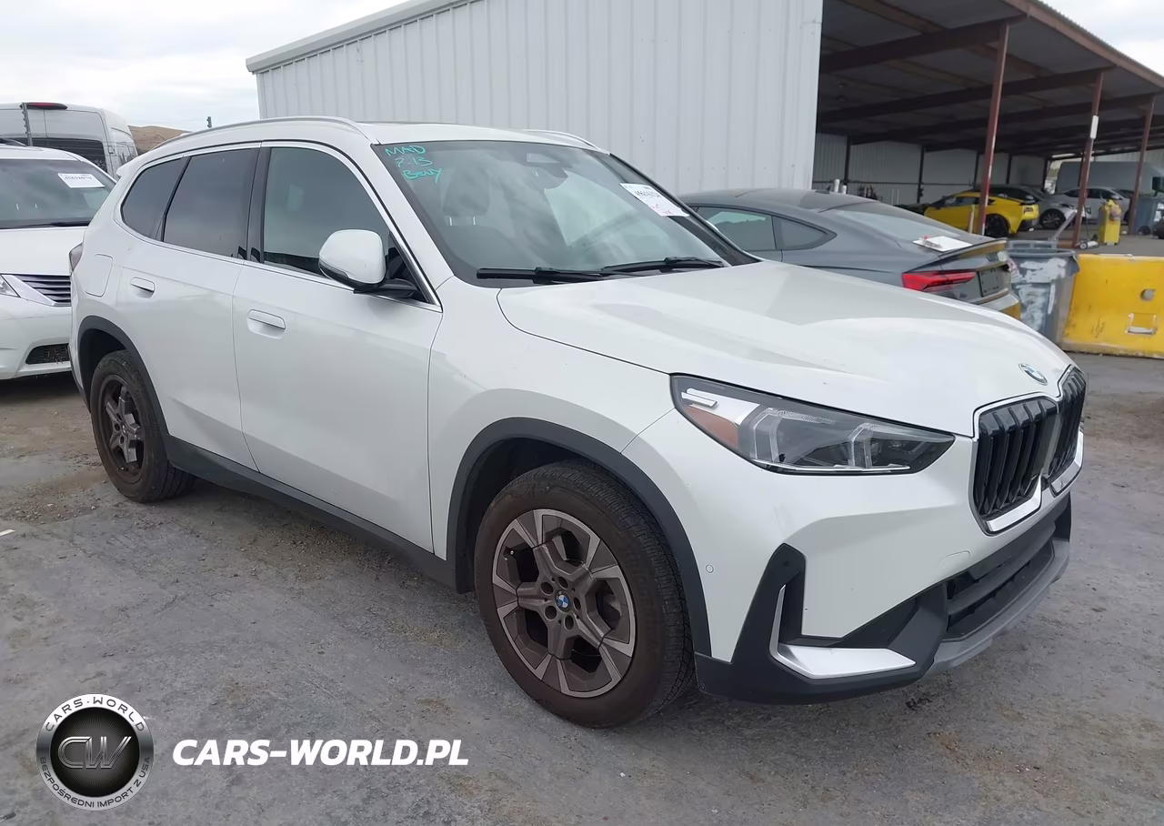 2023 BMW X1 xDrive28I – zdjęcie 1 z 16