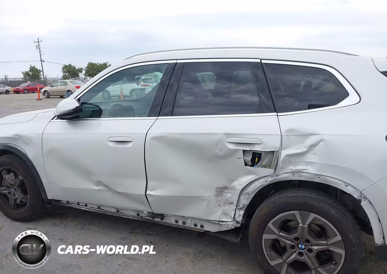 2023 BMW X1 xDrive28I VIN:WBX73EF04P5W14737 - 14