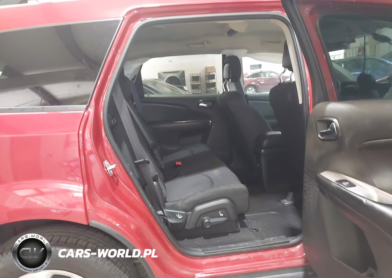 2018 Dodge Journey Se VIN:3C4PDCAB8JT519662 - 8