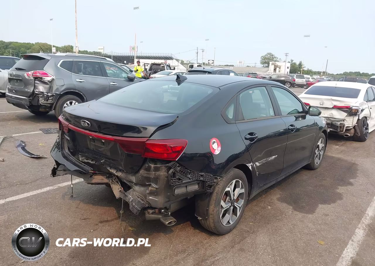 2021 Kia Forte Lxs VIN:3KPF24ADXME329136 - 4