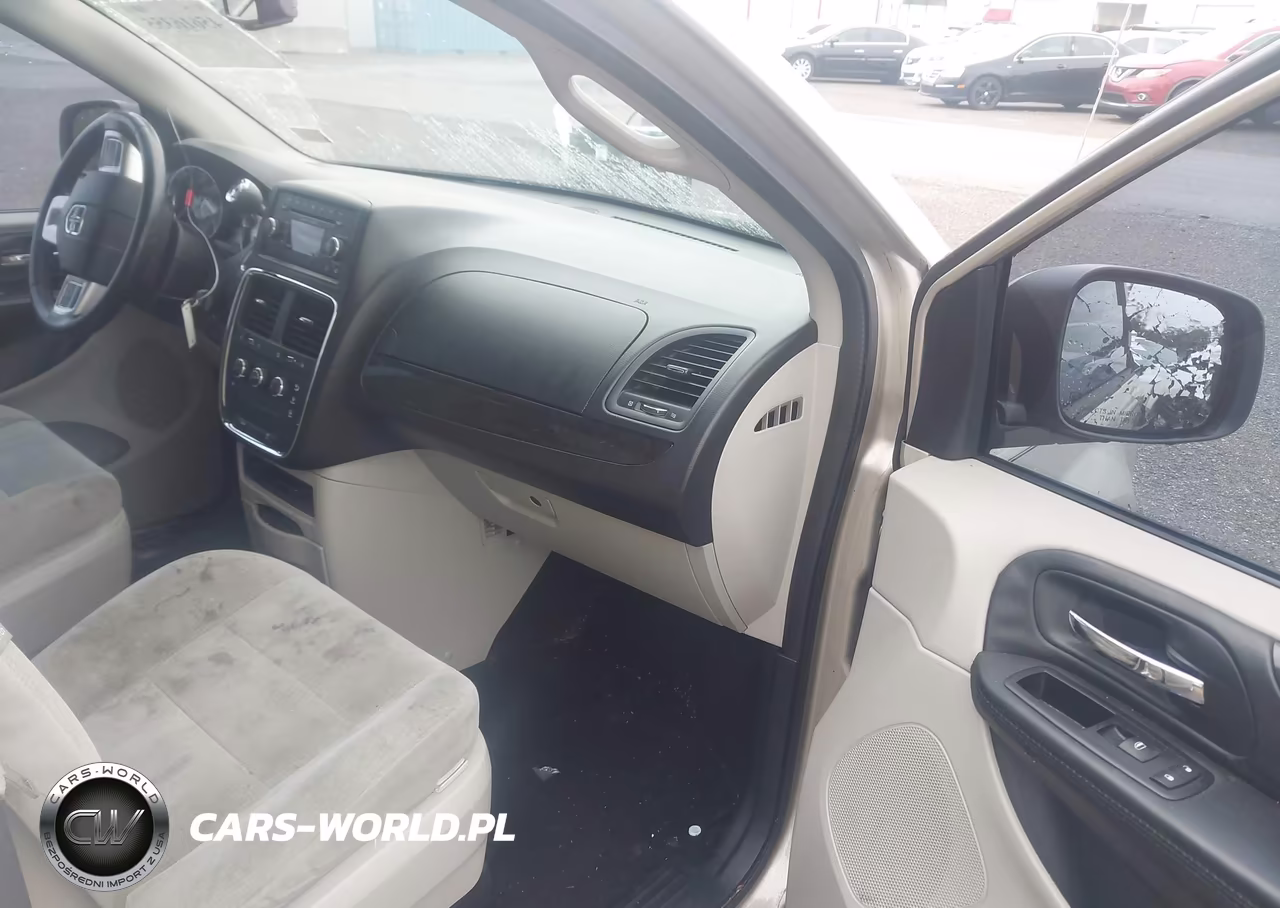 2014 Dodge Grand Caravan American Value Pkg VIN:2C4RDGBGXER451657 - 5