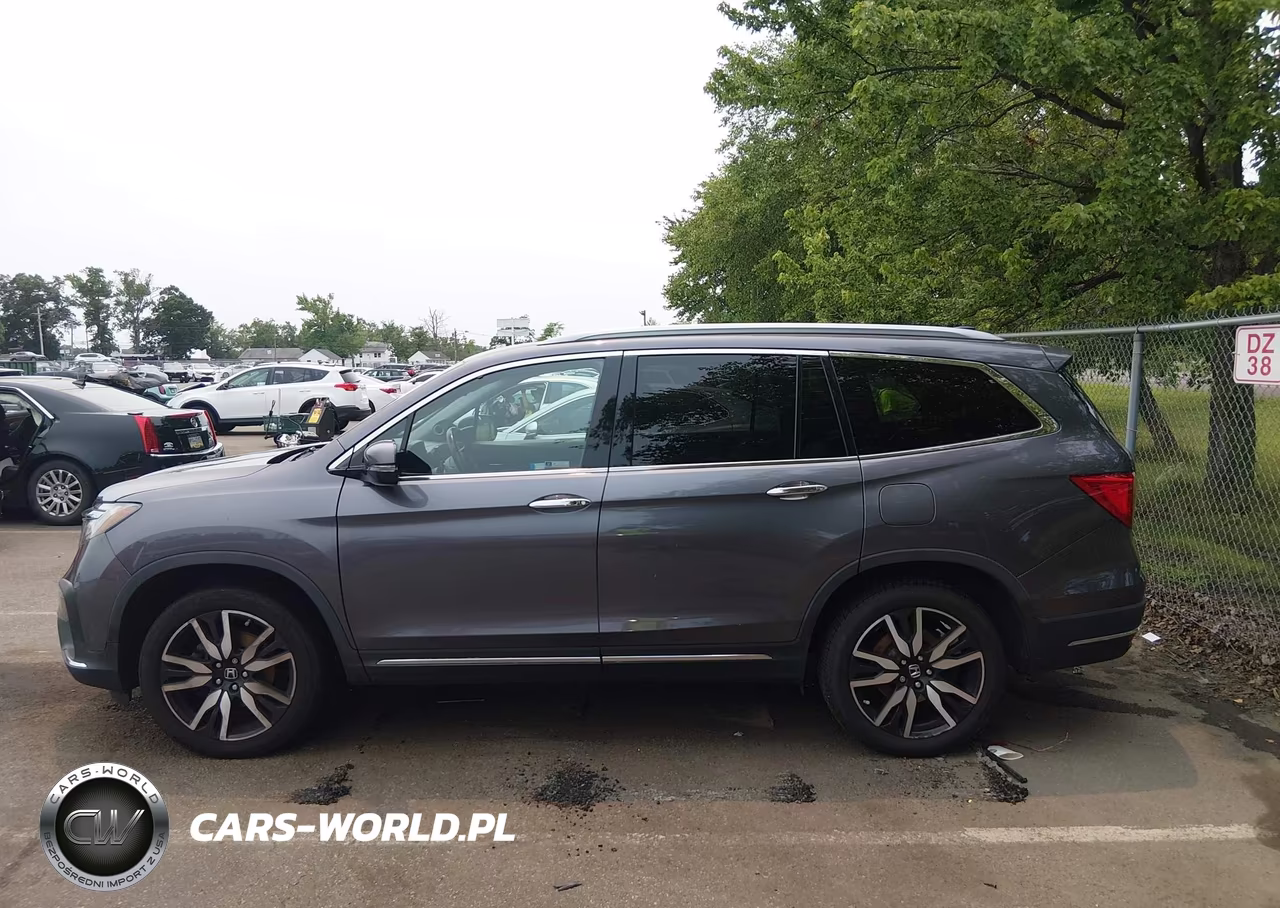 2019 Honda Pilot Touring VIN:5FNYF6H65KB007074 - 14