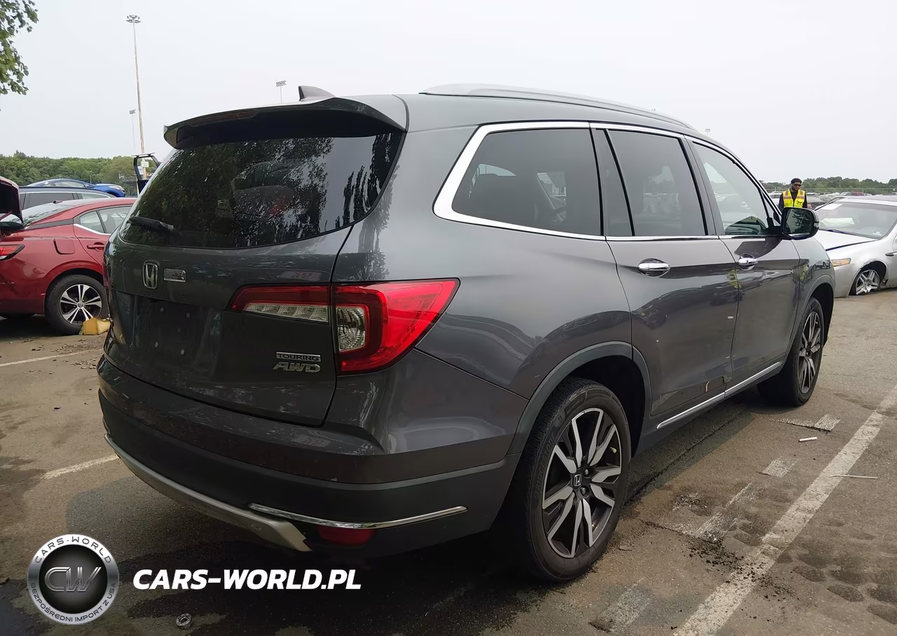 2019 Honda Pilot Touring VIN:5FNYF6H65KB007074 - 16