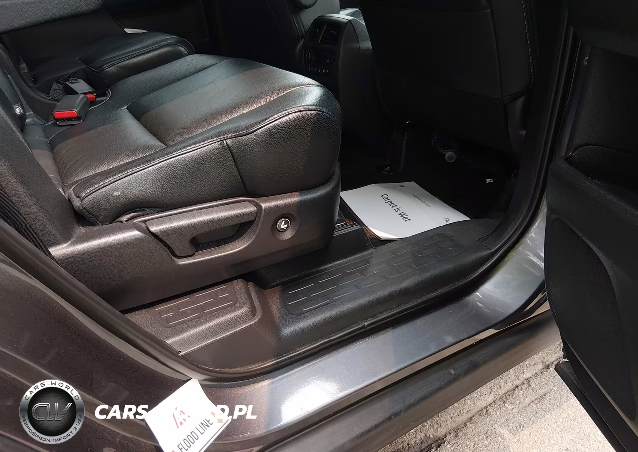 2019 Honda Pilot Touring VIN:5FNYF6H65KB007074 - 6