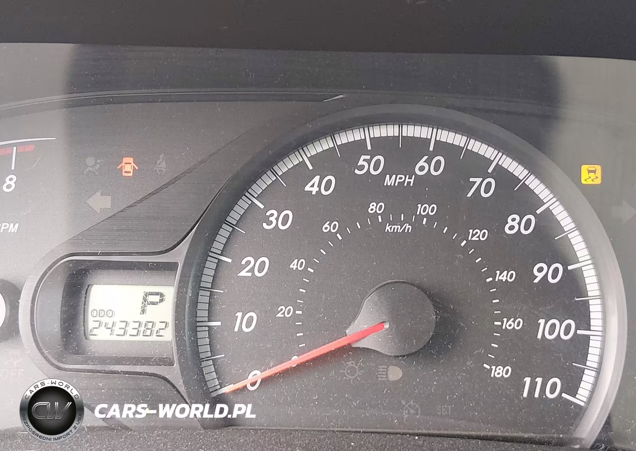 2011 Toyota Sienna Le V6 VIN:5TDKK3DC5BS132602 - 15