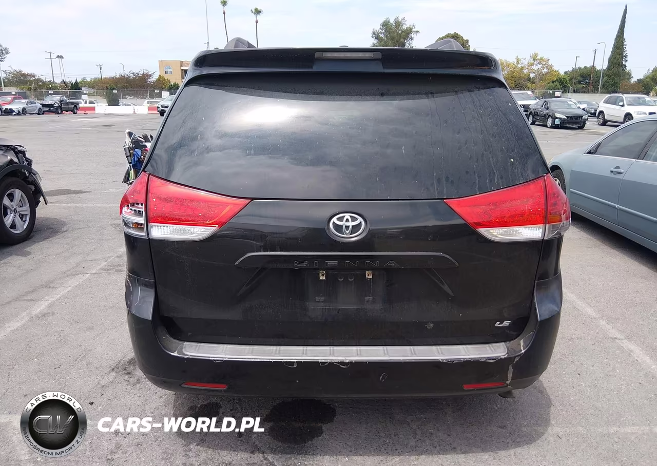2011 Toyota Sienna Le V6 VIN:5TDKK3DC5BS132602 - 16