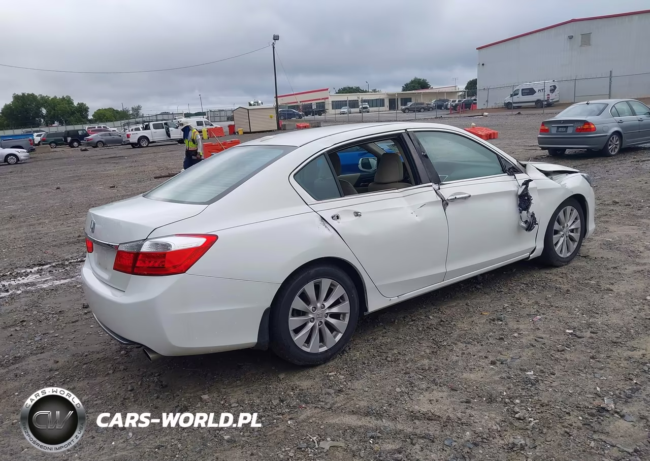 2015 Honda Accord Ex-L VIN:1HGCR2F81FA125511 - 4