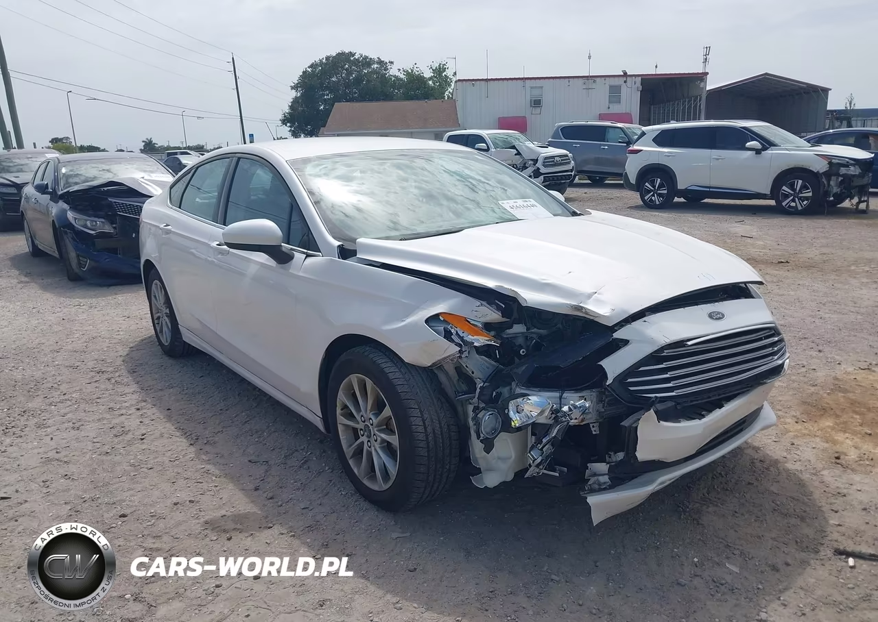2017 Ford Fusion Se – zdjęcie 1 z 16