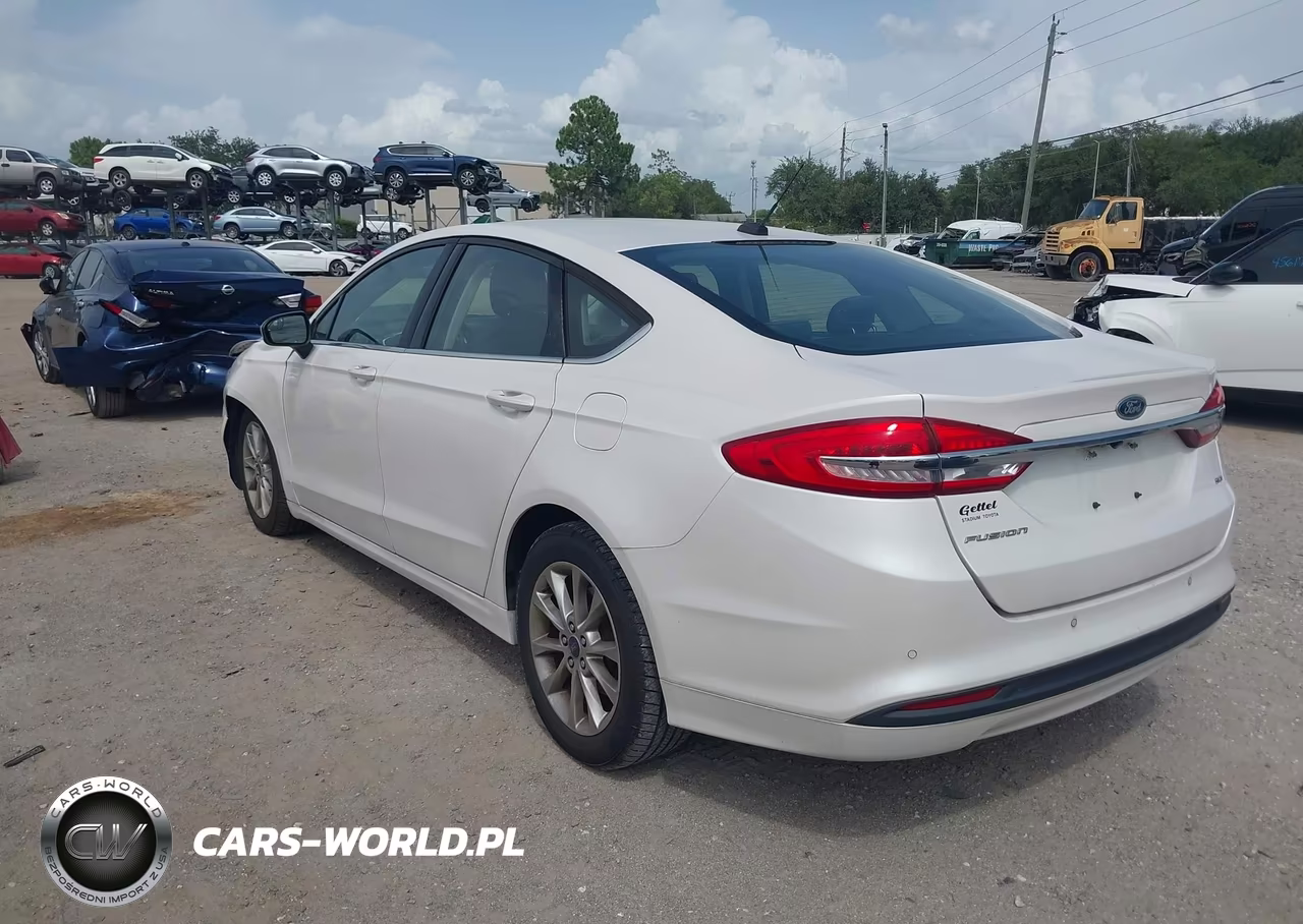 2017 Ford Fusion Se VIN:3FA6P0H74HR402970 - 3