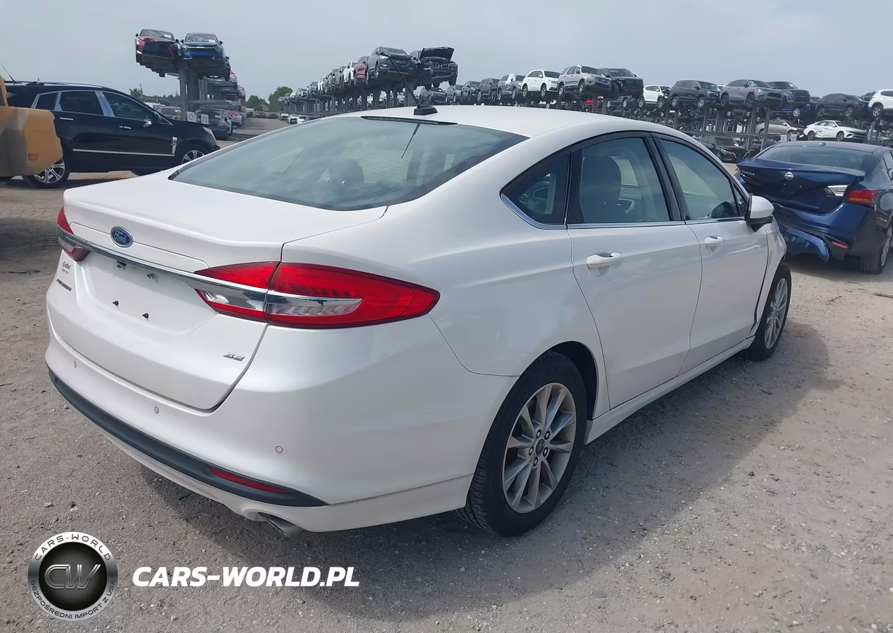2017 Ford Fusion Se VIN:3FA6P0H74HR402970 - 4