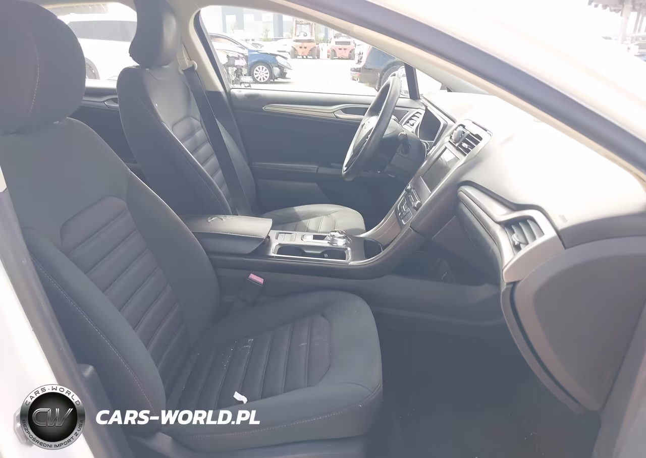 2017 Ford Fusion Se VIN:3FA6P0H74HR402970 - 5