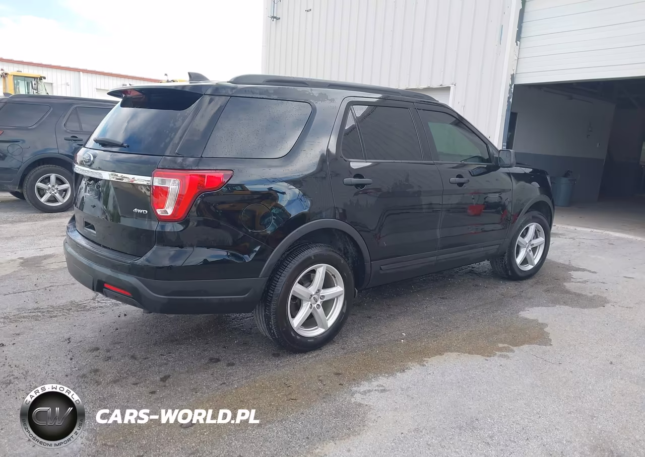 2018 Ford Explorer VIN:1FM5K8B84JGB95252 - 4