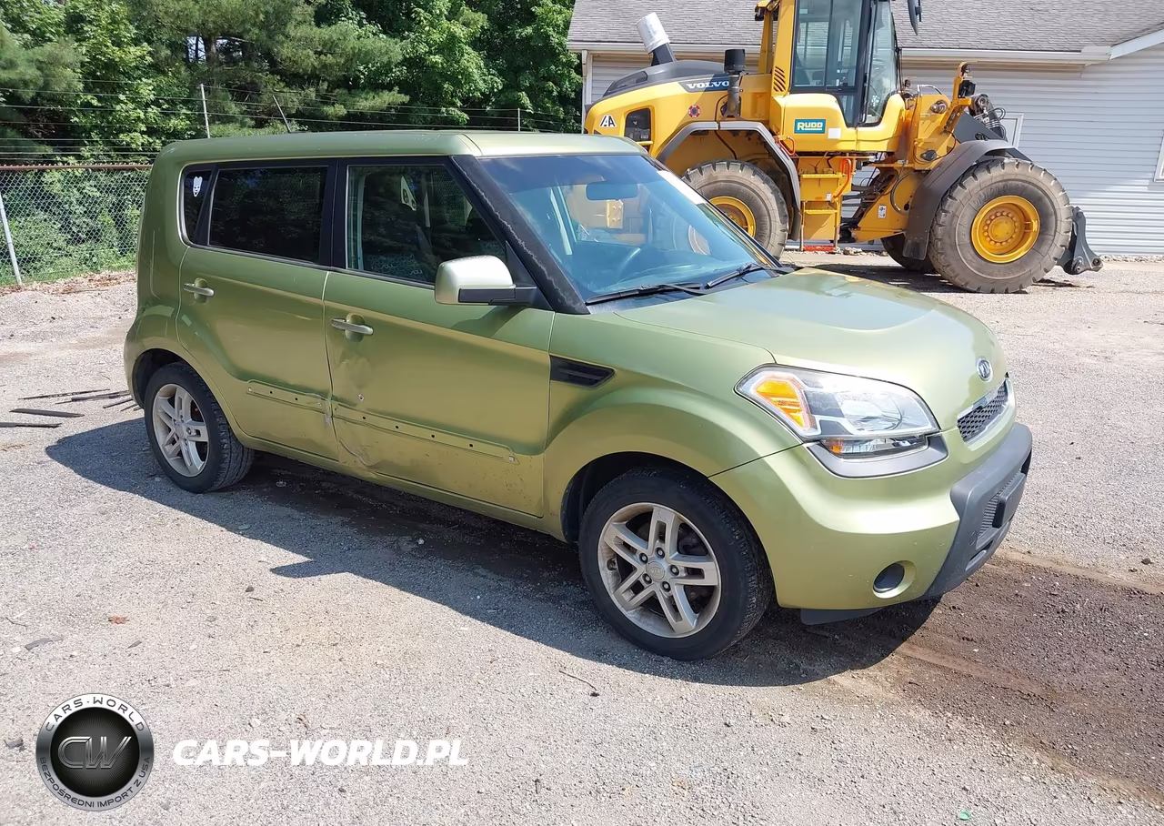 2011 Kia Soul +