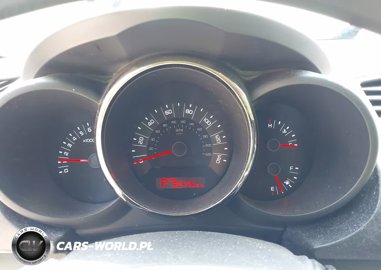 2011 Kia Soul + VIN:KNDJT2A29B7279059 - 7