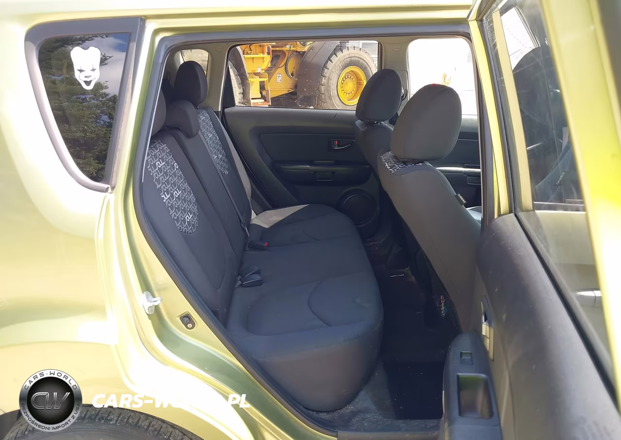2011 Kia Soul + VIN:KNDJT2A29B7279059 - 8