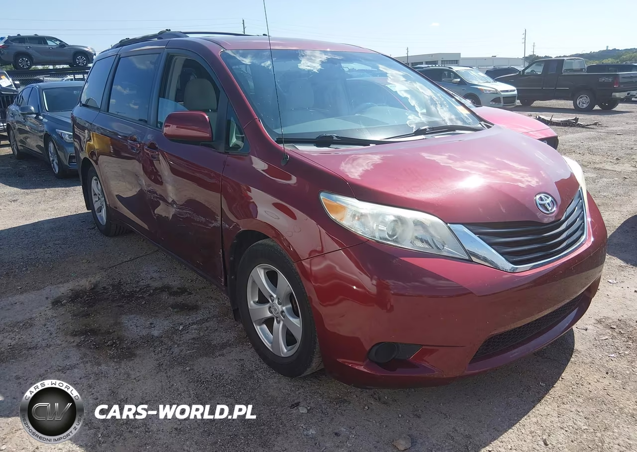 2013 Toyota Sienna Le V6 8 Passenger VIN:5TDKK3DC9DS285812 - 1