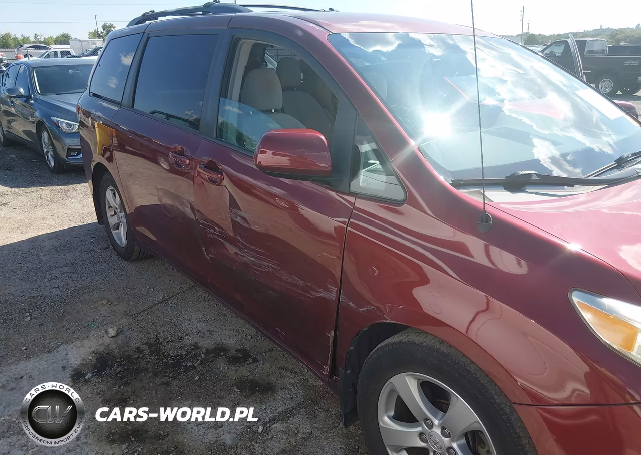 2013 Toyota Sienna Le V6 8 Passenger VIN:5TDKK3DC9DS285812 - 6