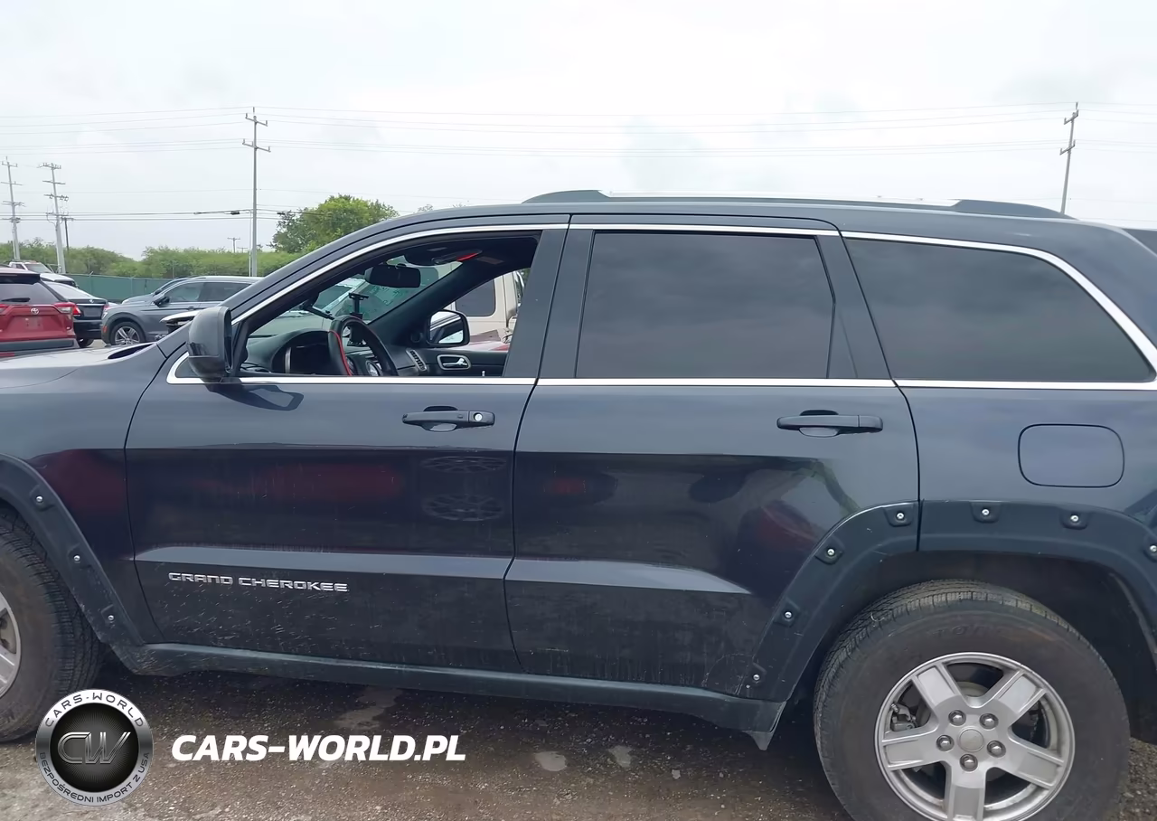 2014 Jeep Grand Cherokee Laredo VIN:1C4RJEAG1EC216748 - 14
