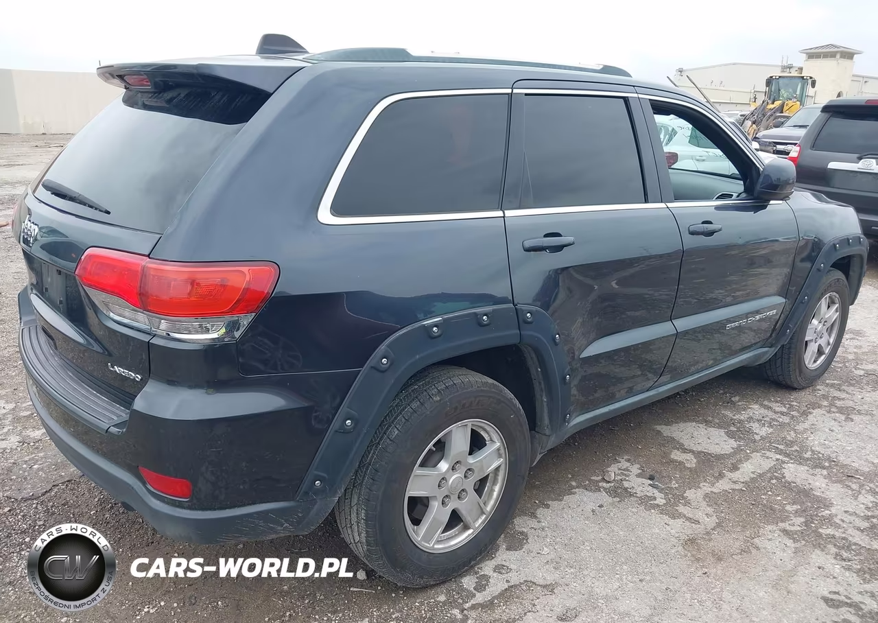 2014 Jeep Grand Cherokee Laredo VIN:1C4RJEAG1EC216748 - 4