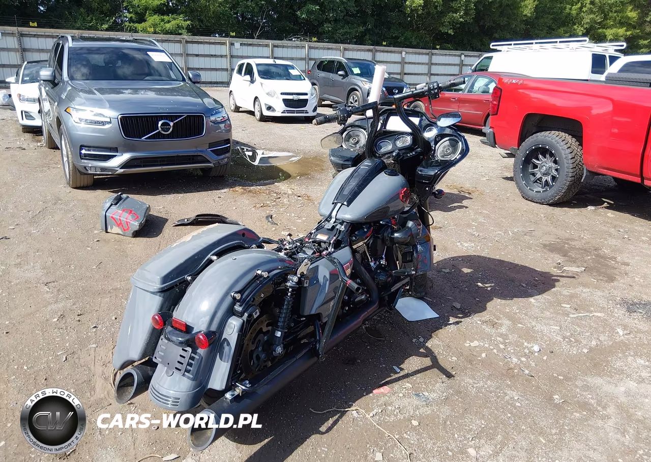 2022 Harley-Davidson Fltrxs VIN:1HD1KTP18NB616800 - 4