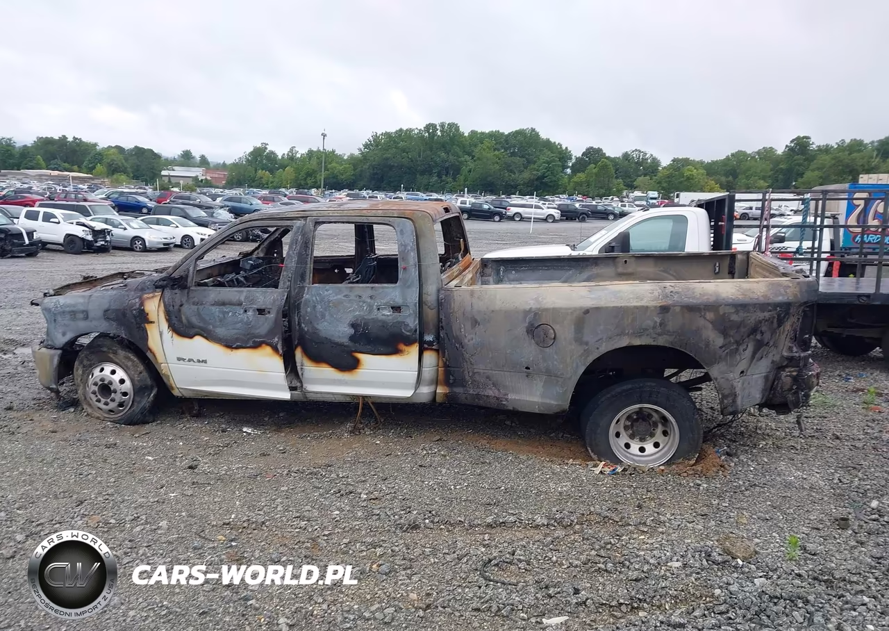 2019 Ram 3500 Big Horn 4X4 8' Box VIN:3C63RRHL0KG687959 - 13