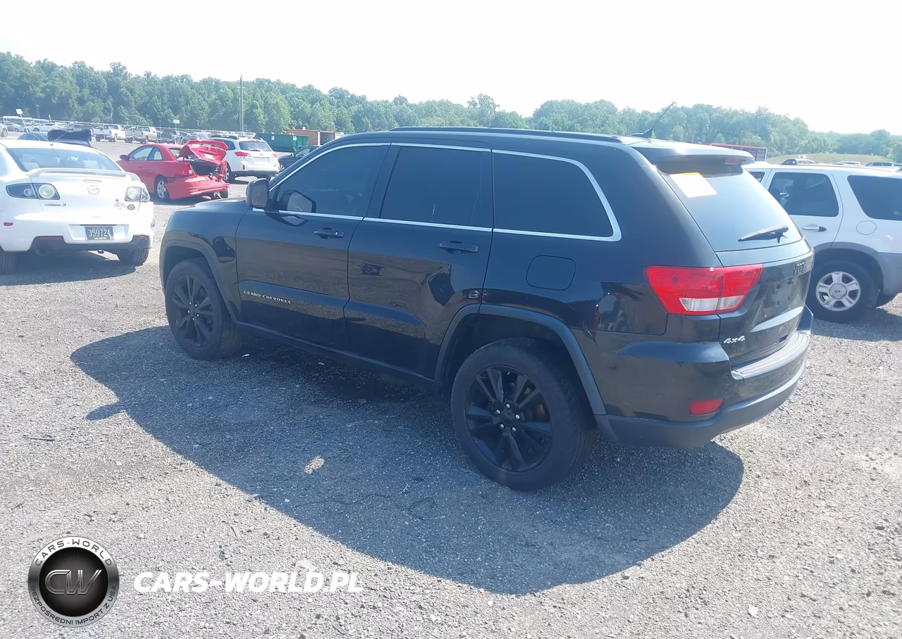 2012 Jeep Grand Cherokee Laredo VIN:1C4RJFAG4CC321514 - 3