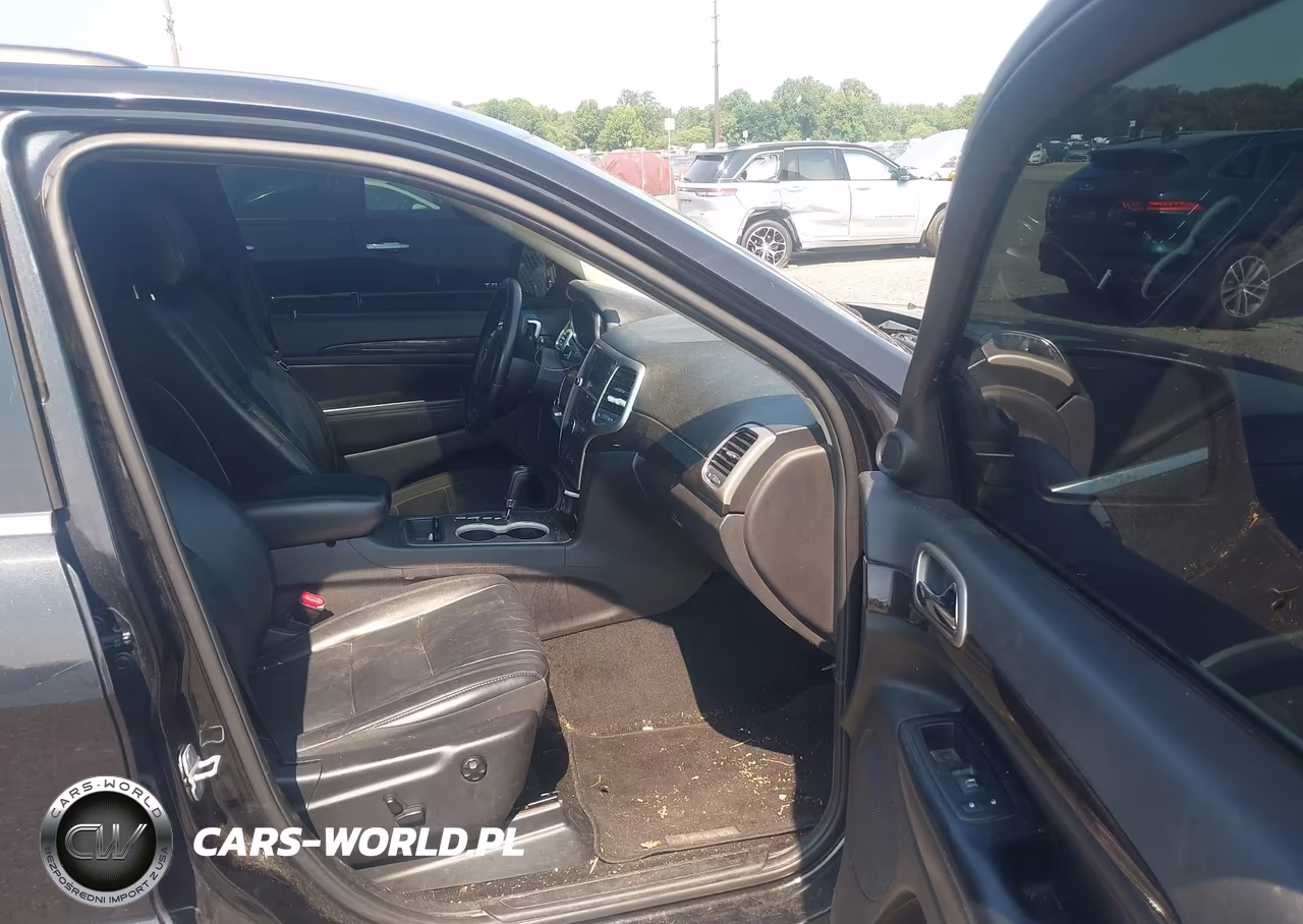2012 Jeep Grand Cherokee Laredo VIN:1C4RJFAG4CC321514 - 5
