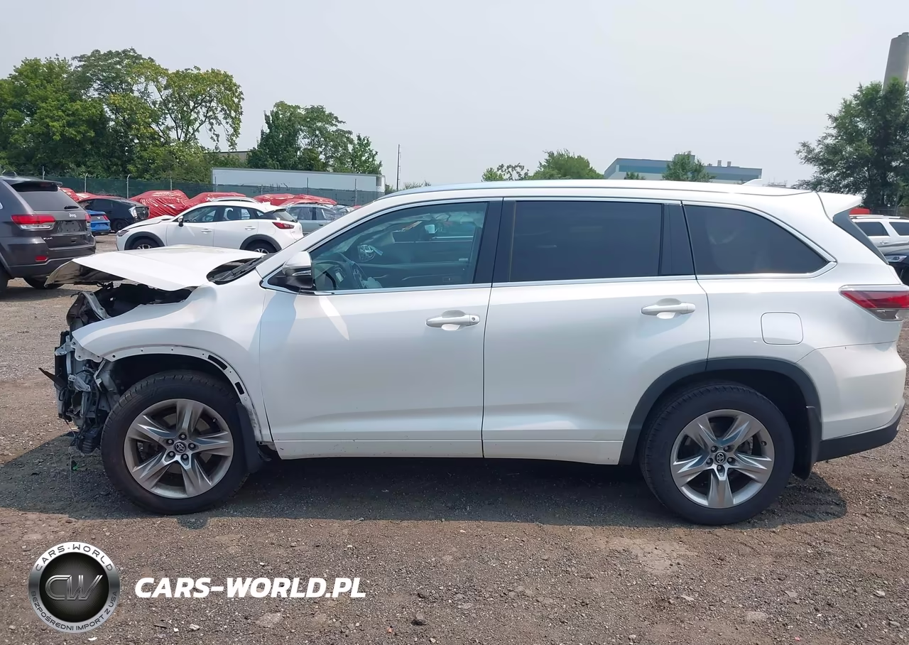 2016 Toyota Highlander Limited V6 VIN:5TDDKRFH3GS352154 - 14