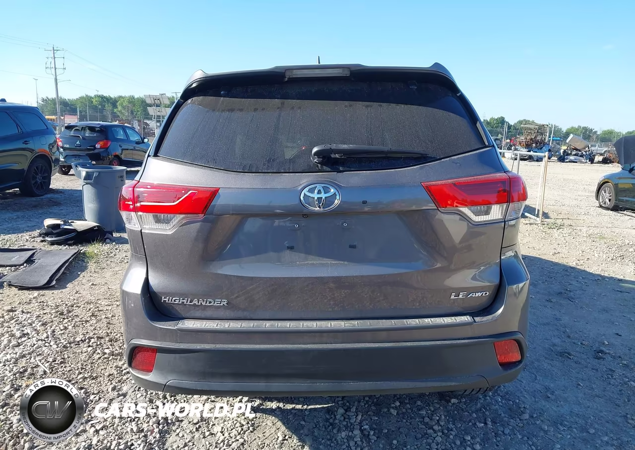 2017 Toyota Highlander Le Plus VIN:5TDBZRFH7HS374369 - 17