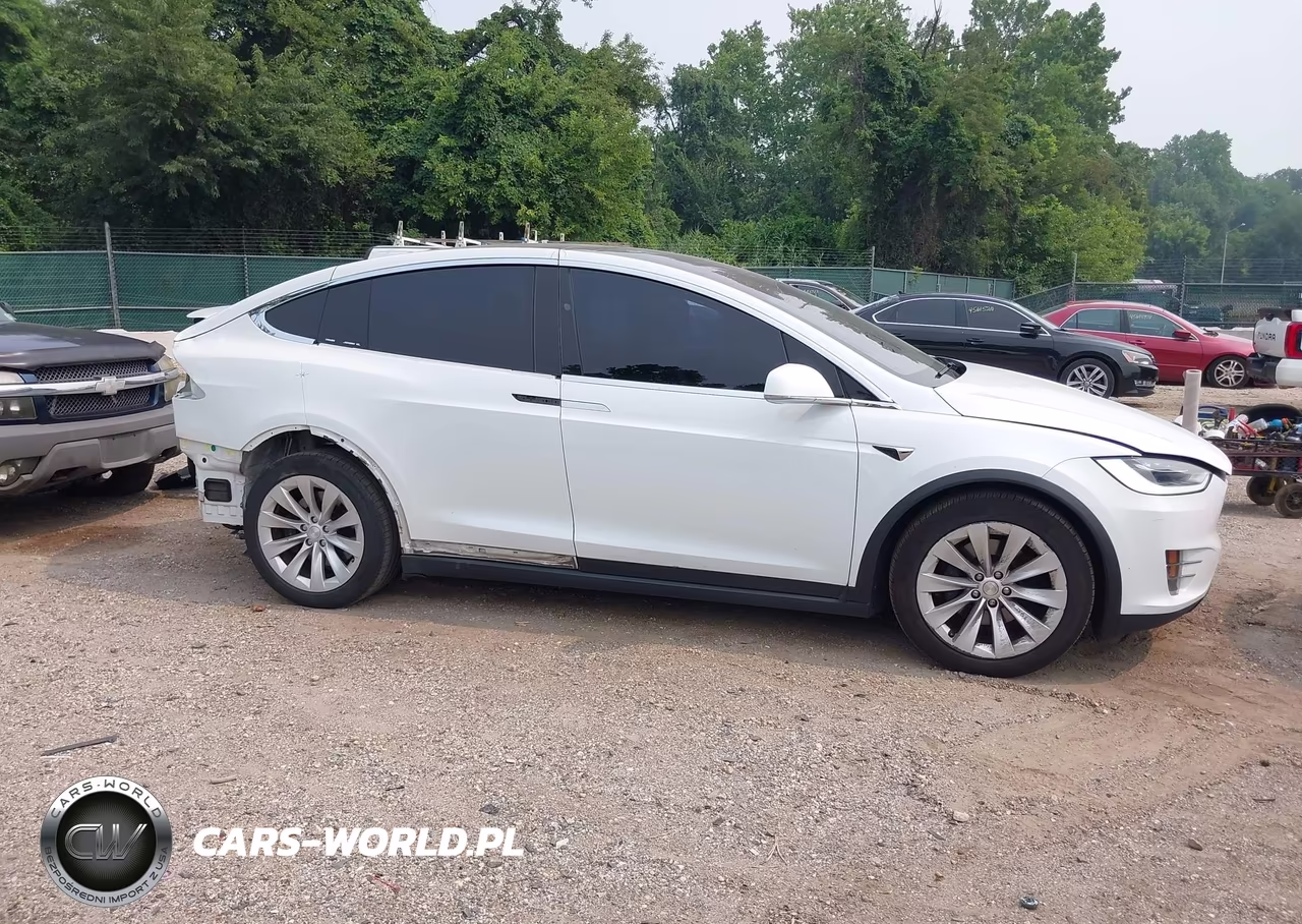 2020 Tesla Model X Long Range Dual Motor All-Wheel Drive-Long Range Plus Dual Motor All-Wheel Drive VIN:5YJXCBE2XLF285999 - 14
