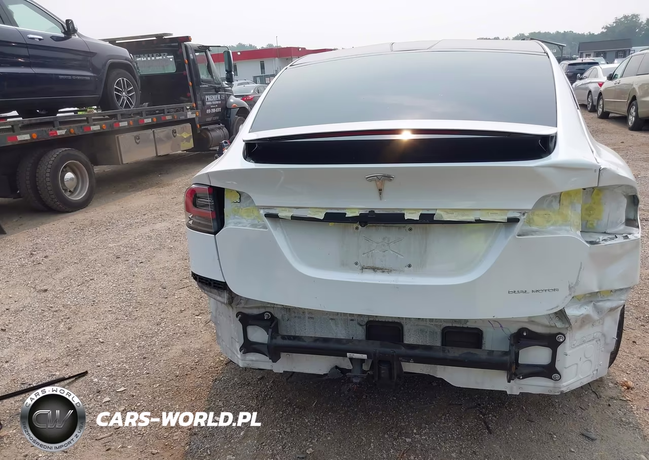 2020 Tesla Model X Long Range Dual Motor All-Wheel Drive-Long Range Plus Dual Motor All-Wheel Drive VIN:5YJXCBE2XLF285999 - 17