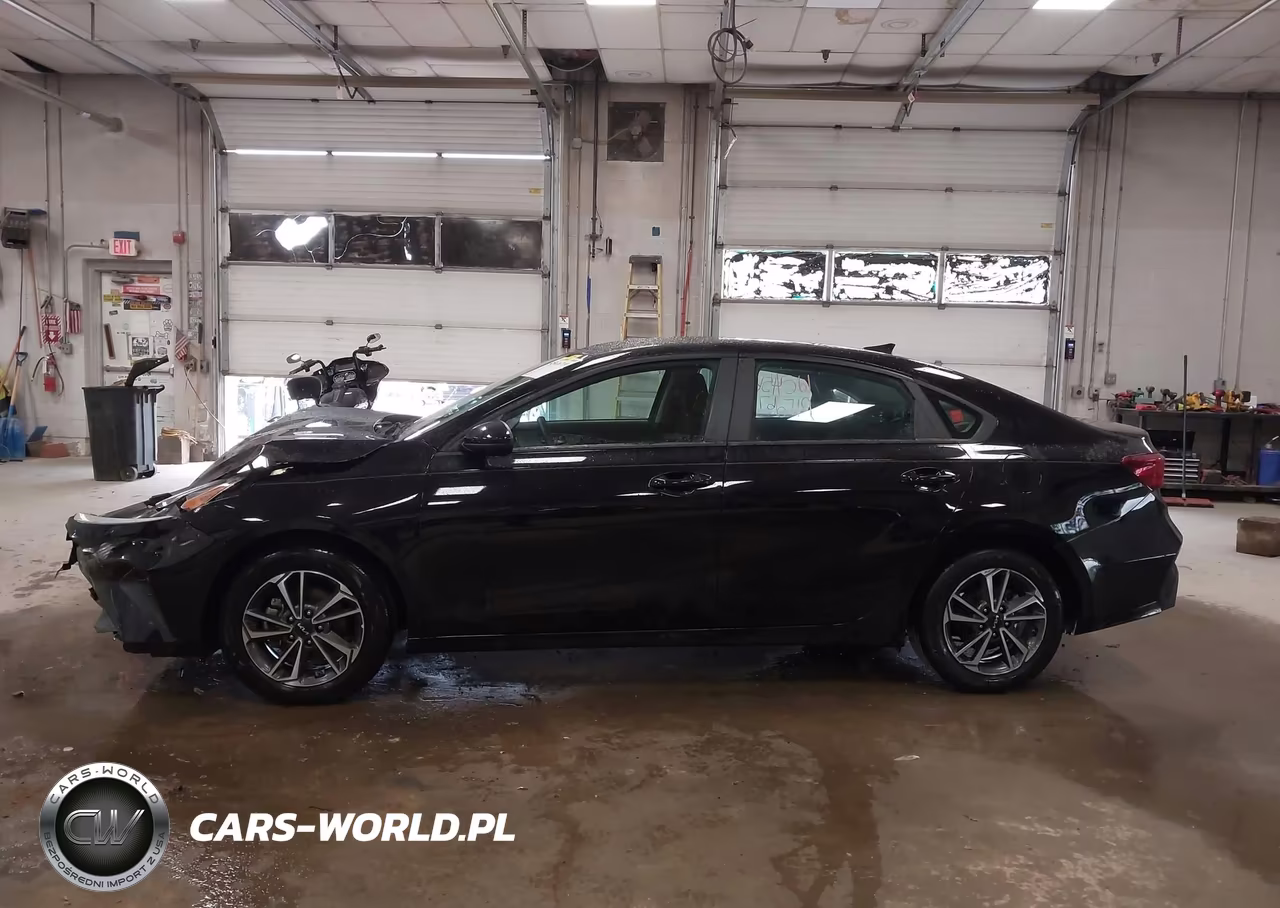 2023 Kia Forte Lxs VIN:3KPF24AD0PE538289 - 14