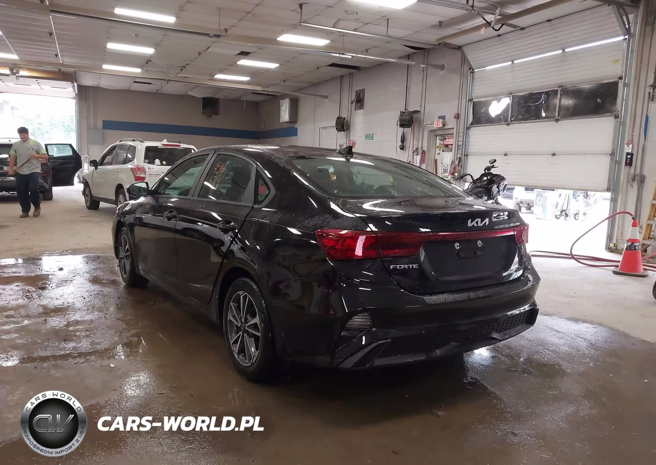 2023 Kia Forte Lxs VIN:3KPF24AD0PE538289 - 3