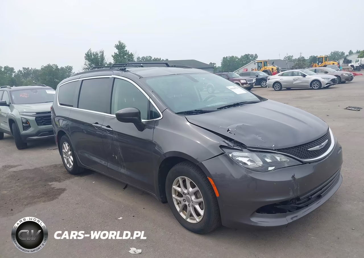 2020 Chrysler Voyager Lxi