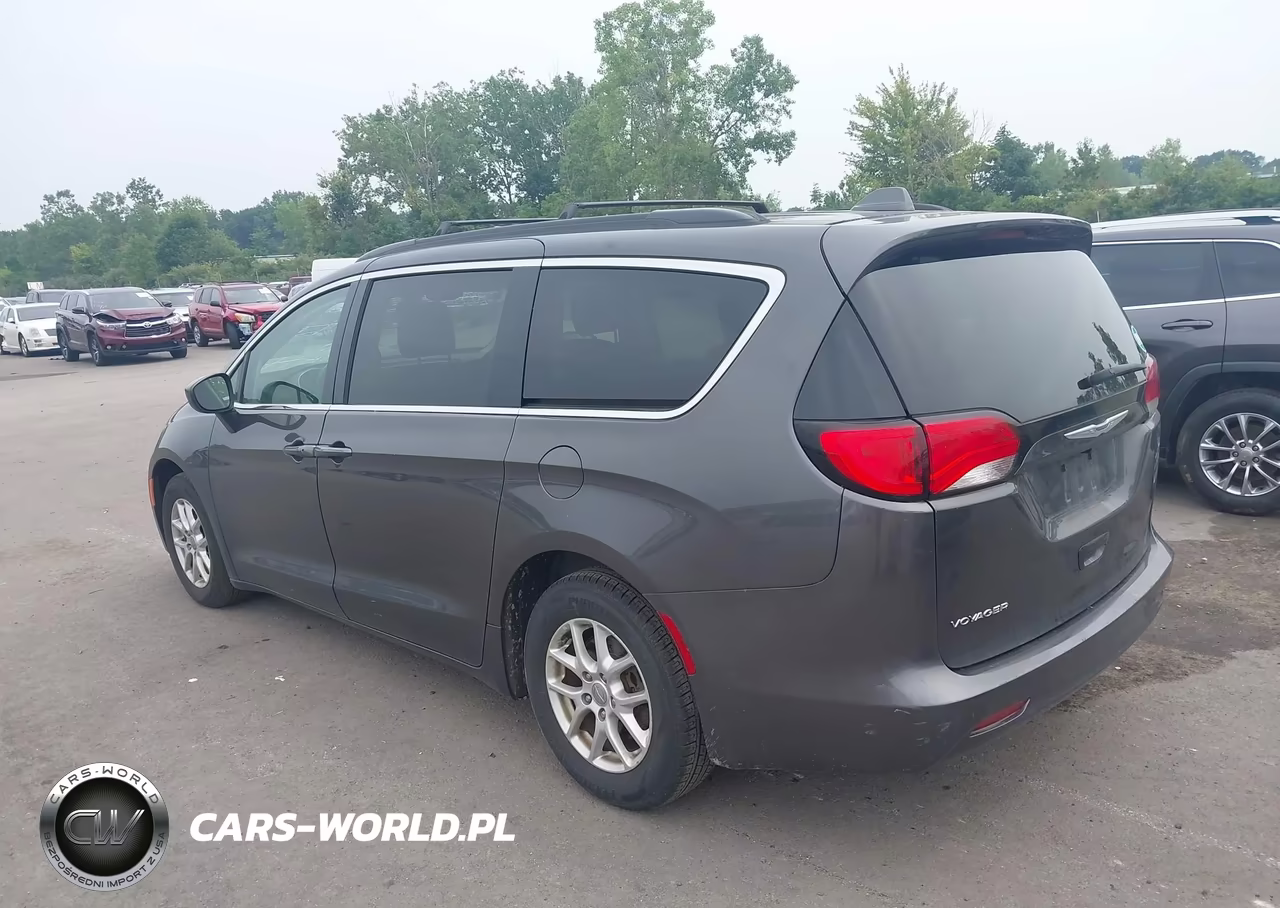 2020 Chrysler Voyager Lxi VIN:2C4RC1DG6LR181854 - 3