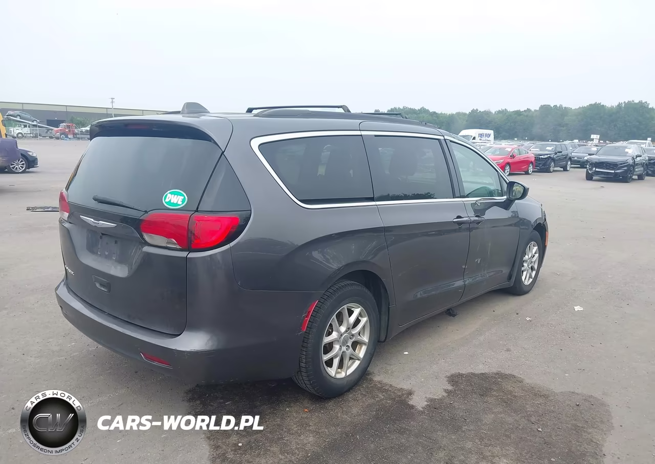 2020 Chrysler Voyager Lxi VIN:2C4RC1DG6LR181854 - 4