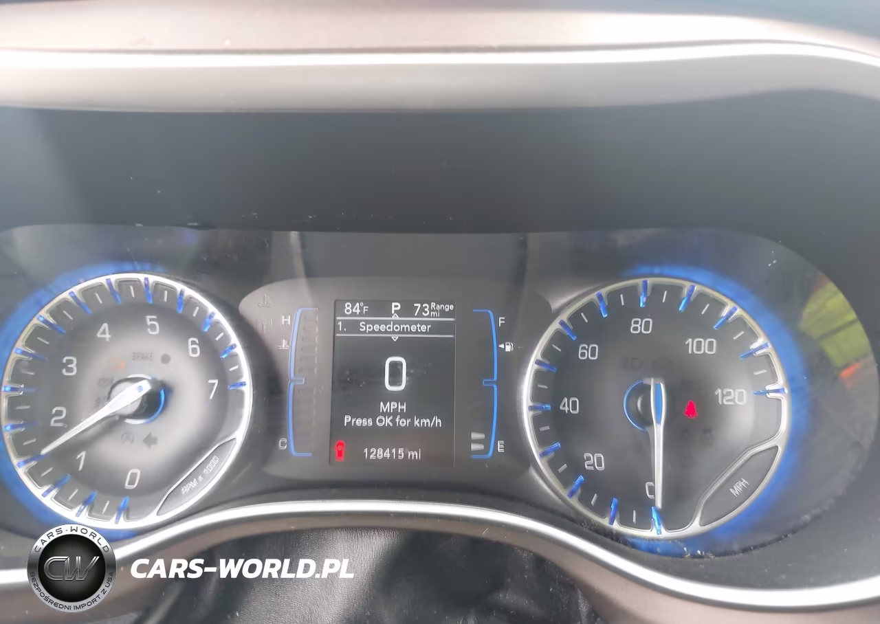 2020 Chrysler Voyager Lxi VIN:2C4RC1DG6LR181854 - 7
