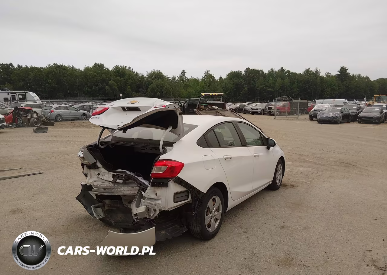 2016 Chevrolet Cruze Ls Auto VIN:1G1BC5SMXG7246609 - 4