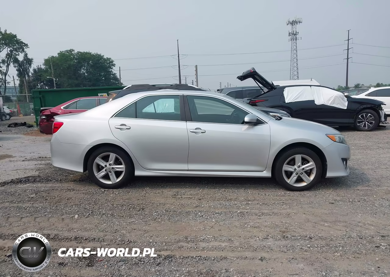 2014 Toyota Camry Se VIN:4T1BF1FK6EU390491 - 13