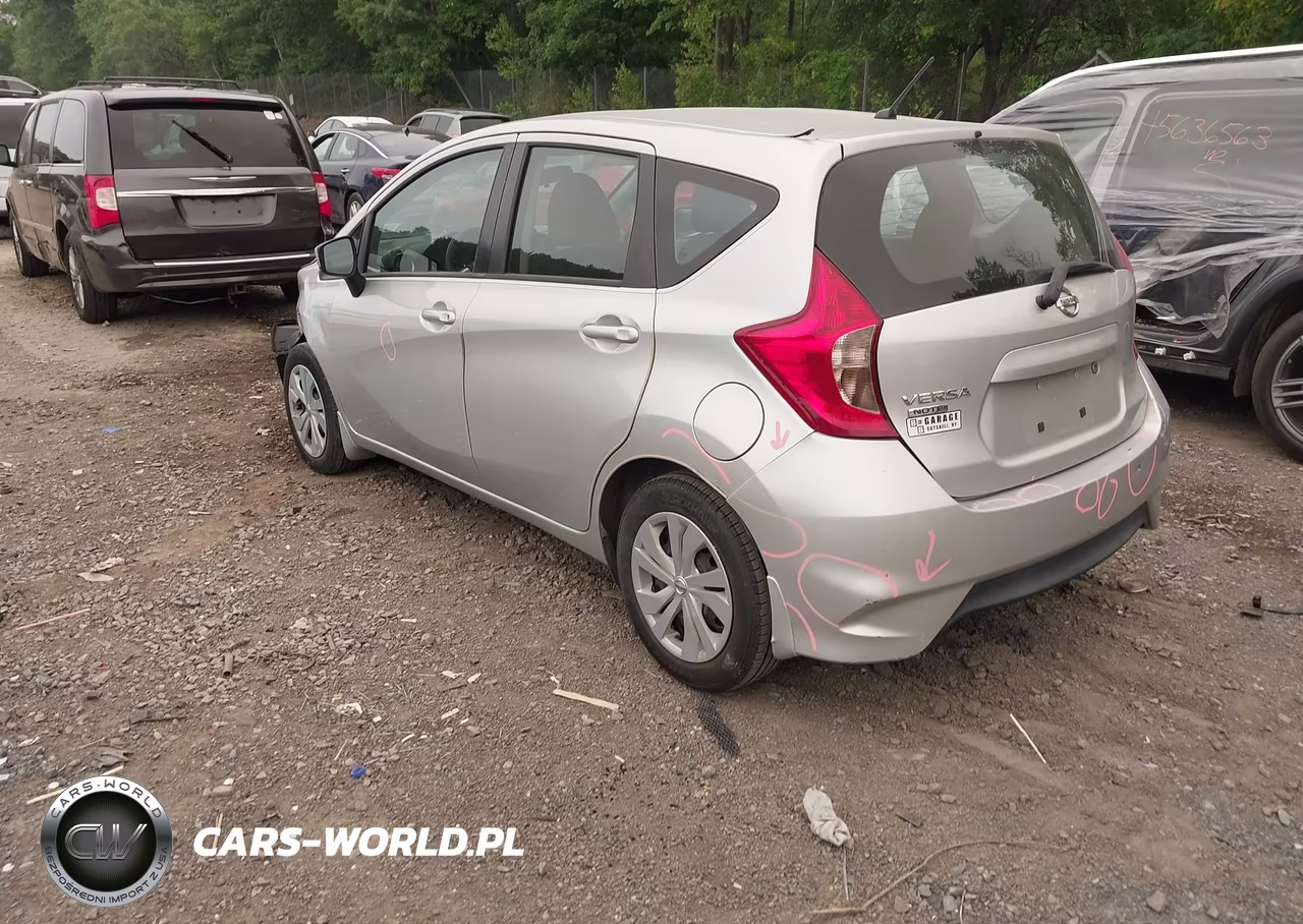 2018 Nissan Versa Note S VIN:3N1CE2CP1JL356323 - 3