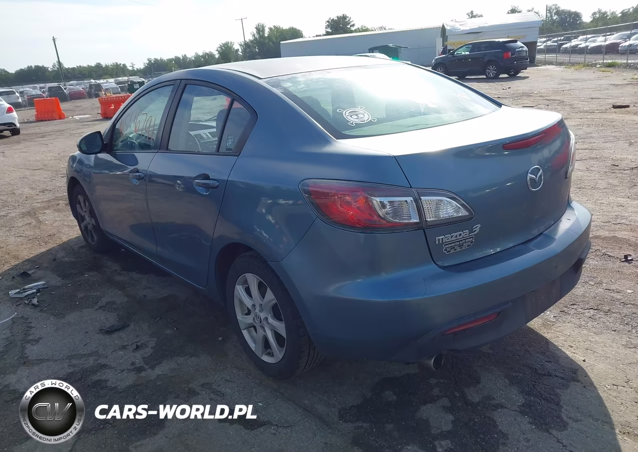 2011 Mazda Mazda3 I Touring VIN:JM1BL1VGXB1411916 - 3