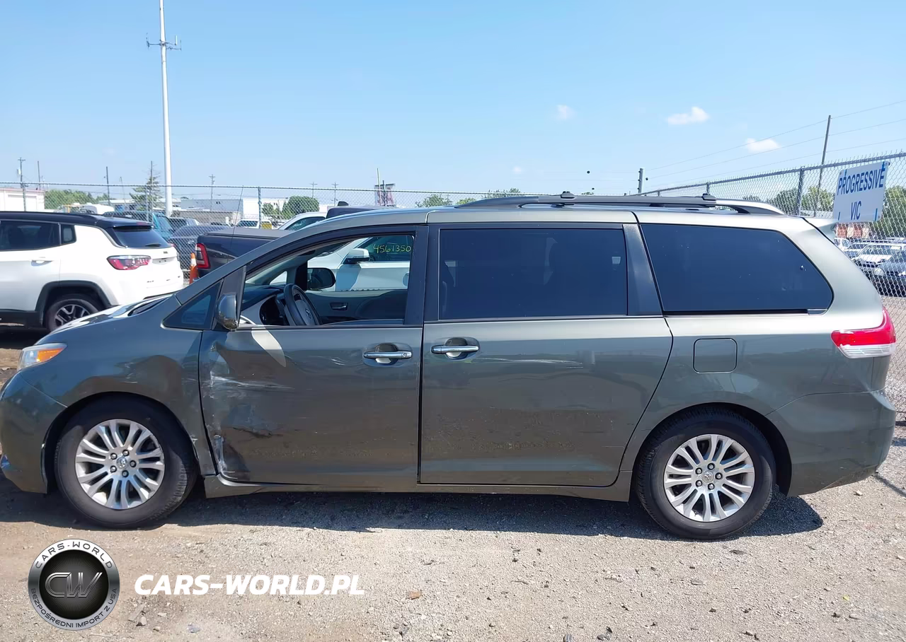 2012 Toyota Sienna Xle V6 8 Passenger VIN:5TDYK3DC7CS237444 - 14