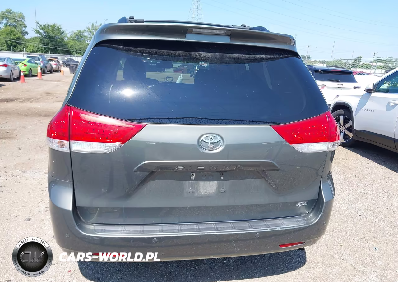 2012 Toyota Sienna Xle V6 8 Passenger VIN:5TDYK3DC7CS237444 - 16