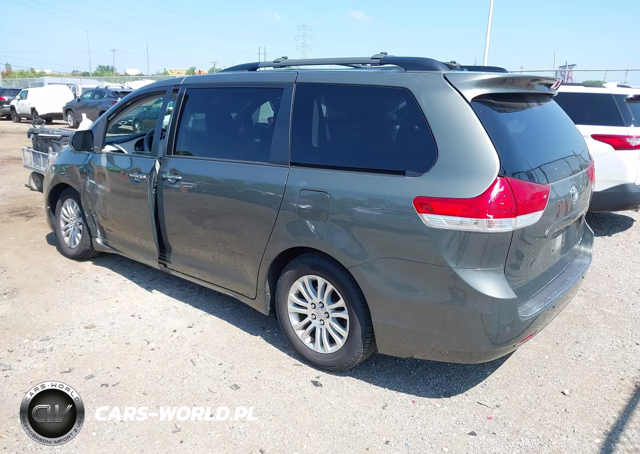 2012 Toyota Sienna Xle V6 8 Passenger VIN:5TDYK3DC7CS237444 - 3